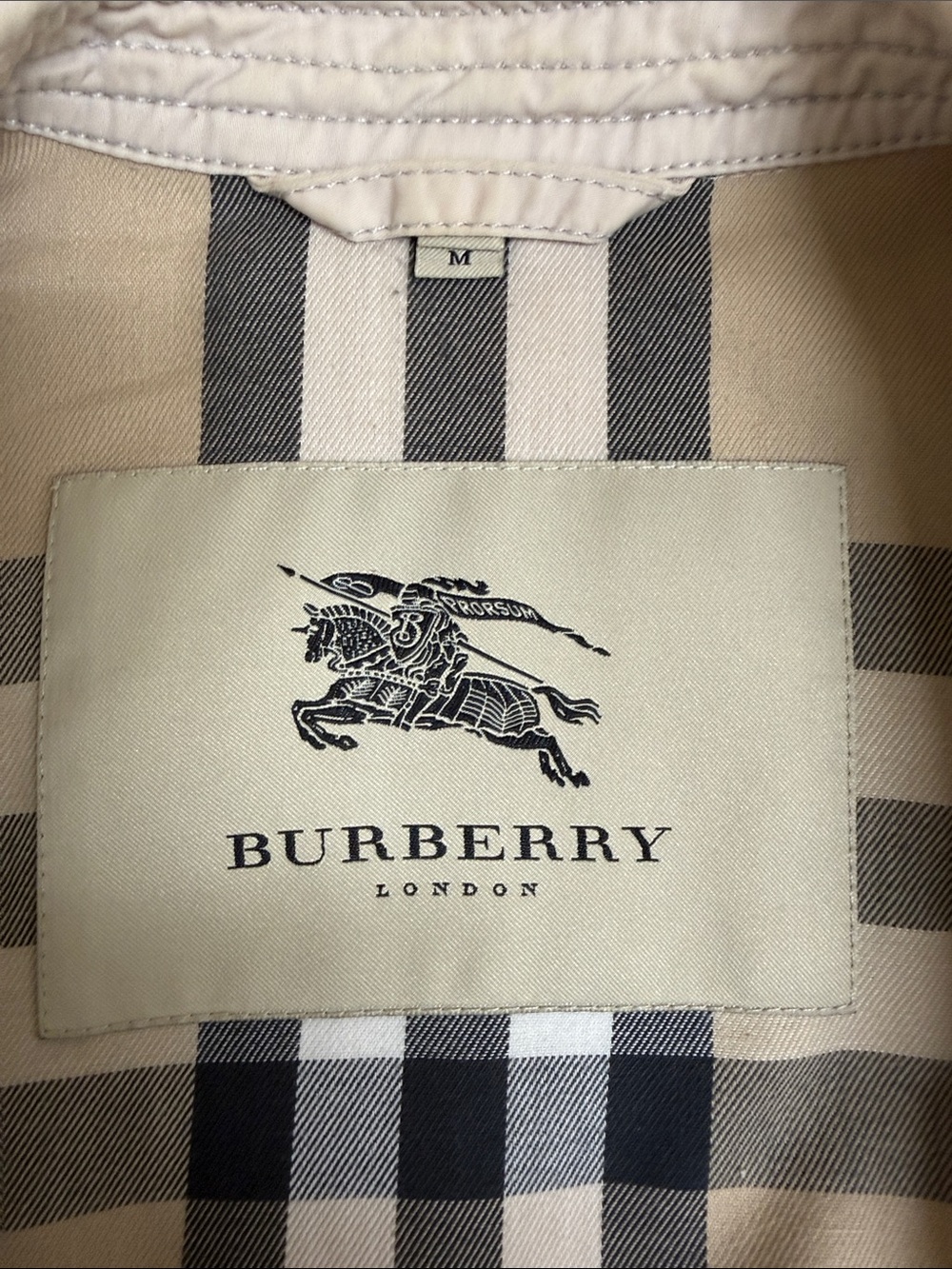 Burberry Light Beige Zip-Front Trench Jacket with Check Lining - Picture 2 of 14
